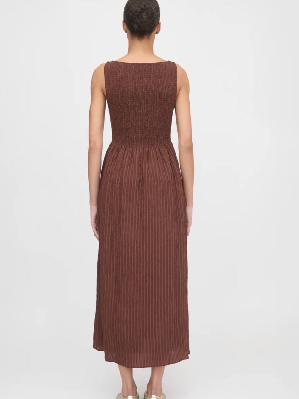 Hill House Cosima Nap Dress in Chocolate Tonal Seersucker - Picture 2 of 4